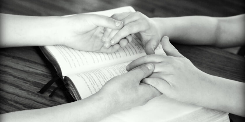 Buß- und Bettag, betende Hände (Bildquelle: Godsgirl_madi, Pixabay)