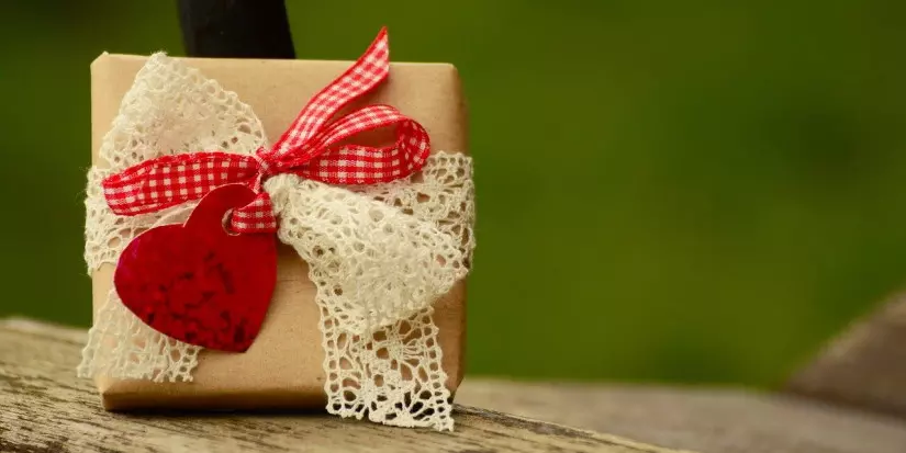 Muttertag 2027 - Muttertagsgeschenk (Bildquelle: congerdesign, Pixabay)